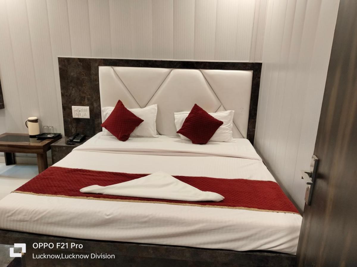 Hotel Kbs Лакхнау Экстерьер фото