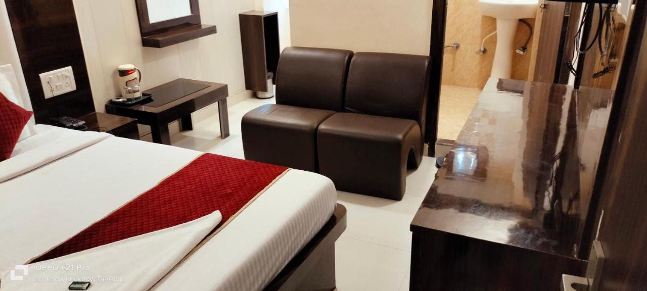 Hotel Kbs Лакхнау Экстерьер фото